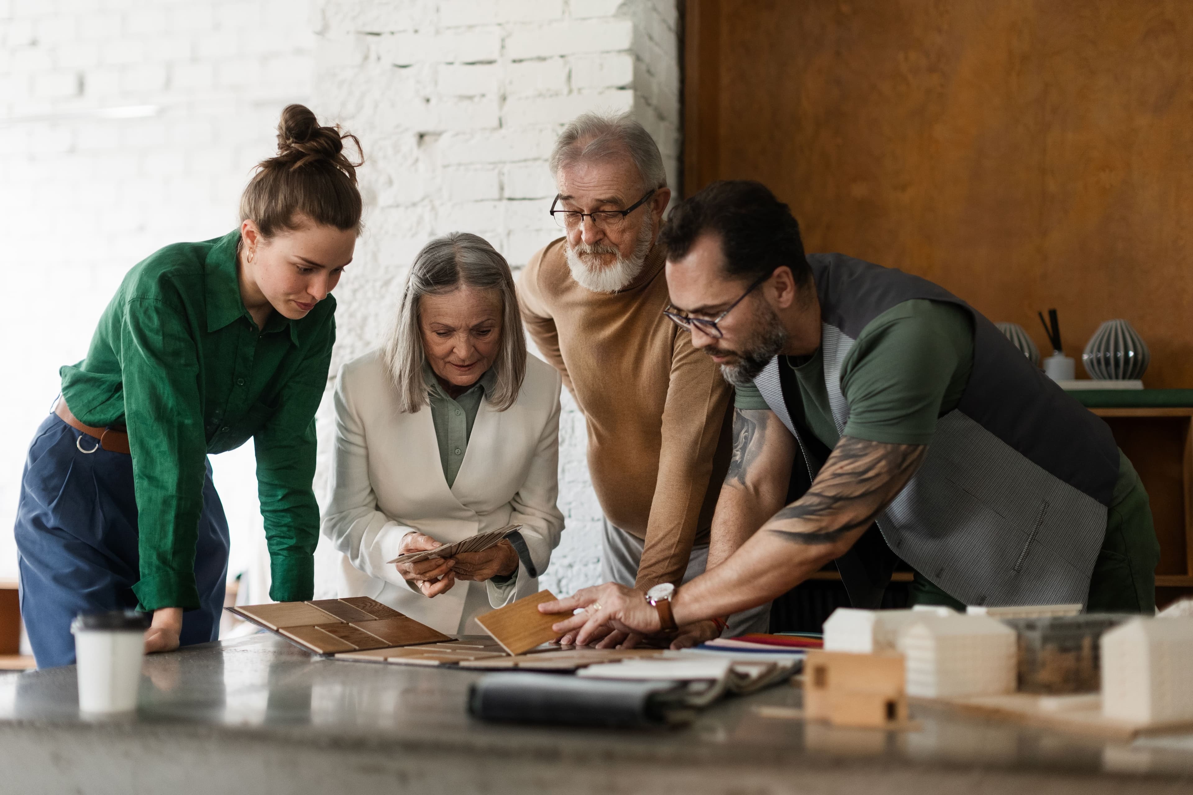 Bindung älterer Arbeitnehmer in Luxemburg: Praktische Maßnahmen für die Personalabteilung